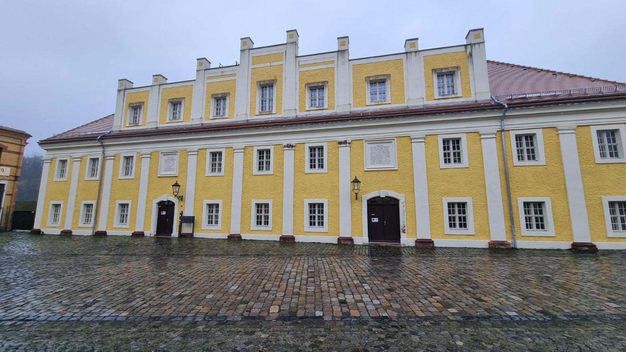 Отель Roggenmuehle Гримма Экстерьер фото